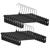 Cabides de saia Titan Mall, pacote com 150, plástico preto, 25 cm de comprimento Cabides de saia Titan Mall, pacote com 150, plástico preto, 25 cm de comprimento