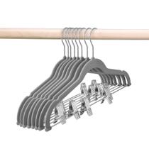 Cabides de veludo para saia e calça, pacote com 12 unidades, cinza com clipes ajustáveis Cabides de veludo para saia e calça, pacote com 12 unidades, cinza com clipes ajustáveis