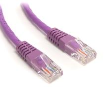 Cabo de conexão StarTech.com Cat 5e UTP 25 pés moldado em roxo