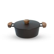 Caçarola De Alumínio Fundido N 20 Com Alça De Madeira e Tampa De Alumínio - Cor Marrom Caçarola De Alumínio Fundido N 20 Com Alça De Madeira e Tampa De Alumínio - Cor Marrom