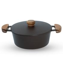 Caçarola De Alumínio Fundido N 24 Com Alça De Madeira e Tampa De Alumínio - Cor Marrom