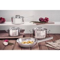 Caçarola Tramontina Brava Funda em Aço Inox Fundo Triplo com Tampa Plana e Alças 20 cm 3,6 L