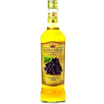 Cachaça de Rapadura com Uva 670 ml - Nobre Minas Cachaça de Rapadura com Uva 670 ml - Nobre Minas