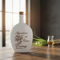 Cachaça Tradicional Catuy Garrafa Esp. Porcelana Oval 700ml Cachaça Tradicional Catuy Garrafa Esp. Porcelana Oval 700ml