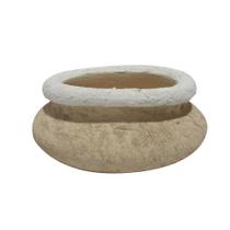 Cachepot de cimento bege com texturas