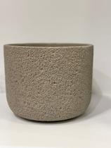 Cachepot Em Cimento Cinza Pedra Texturizada 23X18 Cm - ANI DECOR