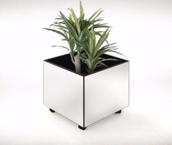 Cachepot Vaso decorativo espelhado com rodízios Cachepot Vaso decorativo espelhado com rodízios