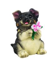 Cachorro Bege ou Preto Segurando Flores 12.5cm Resina Animais