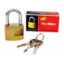 Cadeado Dourado 32mm C/3 chaves Cadeado Dourado 32mm C/3 chaves