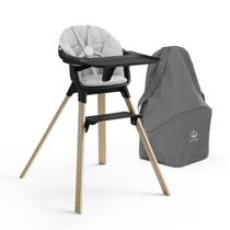 Cadeira alta Stokke Clikk preta/natural com almofada e bolsa de viagem