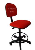 Cadeira caixa alta com aro e com rodízio pra recepçao mercado balcao tecido vermelho
