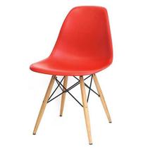 Cadeira Charles 1102 em Polipropileno e Base Madeira OR Design Cor Vermelho