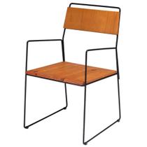 Cadeira com Braço Austin Industrial Daf Móveis Madeira Maciça Mel Base Aço Carbono Preto