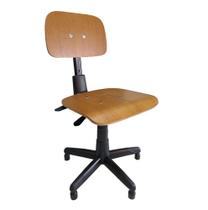 Cadeira Costureira Back System Giratória De Madeira Com Sapata Regulagem de Altura Cadeira Costureira Back System Giratória De Madeira Com Sapata Regulagem de Altura