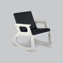 Cadeira De Balanço Off White Bebe Quarto Sala Amamentação Varanda Poltrona Conforto Branca