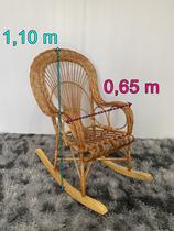 Cadeira de balanço pavão com almofada - Inovação Artesanato