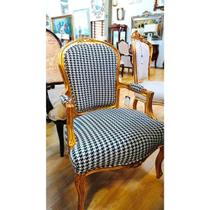 Cadeira de Braço Luiz XV Dourada Tecido Preto e Branco Luxo Cadeira de Braço Luiz XV Dourada Tecido Preto e Branco Luxo