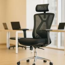 Cadeira de Escritório Master Ergonômica Premium Preta Apoio de Cabeça Braços Ajustáveis Assento Espuma Injetada Suporte Lombar