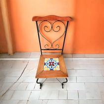 Cadeira de Jantar Coração com Ladrilho Hidráulico Artesanal Ferro e Madeira Maciça Cadeira de Jantar Coração com Ladrilho Hidráulico Artesanal Ferro e Madeira Maciça