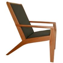 cadeira de madeira para sala estofada cinza