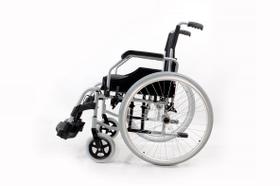 Cadeira De Rodas Alumínio Dobrável Assento 44 Dellamed D600