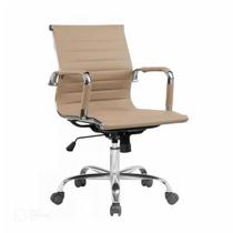 Cadeira DIRETOR Charles Eames Esteirinha FENDI - Pollo Móveis - 32890 Cadeira DIRETOR Charles Eames Esteirinha FENDI - Pollo Móveis - 32890