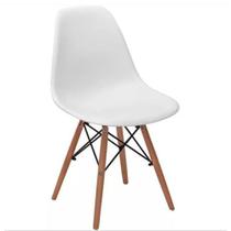 Cadeira Eames Eiffel com Base de Madeira Intervalue Cadeira Eames Eiffel com Base de Madeira Intervalue