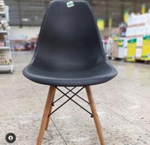 Cadeira Eames Eiffel