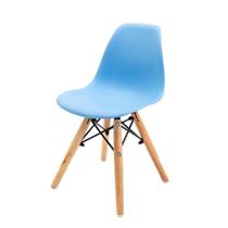 Cadeira eames infantil azul claro