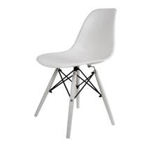 Cadeira Eames Pp Branca Pés em Polipropileno