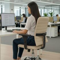 Cadeira Escritório Ergonômica Luxo Bege Apoio Lombar NR17 Office Executiva Giratória Com Encosto Rodinhas Cromada Costura Esteirinha