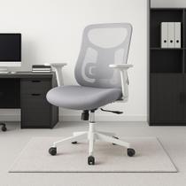 Cadeira Escritório NR-17 Everest Diretor c/ Braços 3D Encosto Tela Mesh Preta Base Rodízio