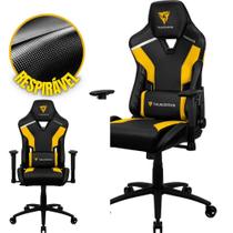Cadeira Gamer ThunderX3 Com Encosto Reclinável de 135material sintético e Fibra de Carbono Com Base de Metal e Giratória Apoio de Braço 2D Cor Preta e Amarela