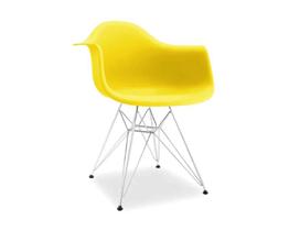 Cadeira modelo eiffer com encosto e braços, em plastico, cor amarela