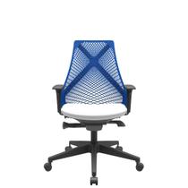 Cadeira Office Bix Tela Azul Assento Aero Branco Autocompensador Base Piramidal 95cm - 64035 Cadeira Office Bix Tela Azul Assento Aero Branco Autocompensador Base Piramidal 95cm - 64035