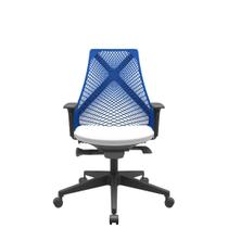 Cadeira Office Bix Tela Azul Assento Aero Branco Autocompensador Base Piramidal 95cm - 64035 - Sun House