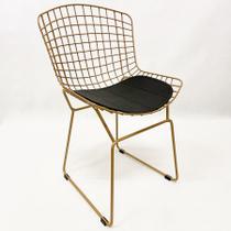 Cadeira para Cozinha Bertoia tradicional cor Dourado fosco assento preto - Poltronas do Sul