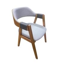 Cadeira Poltrona Sofia para Sala de Jantar em Madeira Maciça com Braços em Corda e Encosto Acolchoad Cadeira Poltrona Sofia para Sala de Jantar em Madeira Maciça com Braços em Corda e Encosto Acolchoad