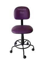 Cadeira secretaria com regulagem de altura a gás - base de ferro com rodízio - aro - corano roxo
