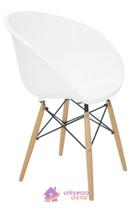 Cadeira Tramontina Elena Branca em Polipropileno com Base 3D em Aço Cromado e Madeira