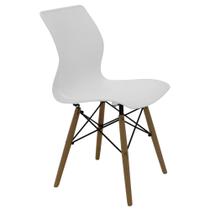 Cadeira Tramontina Maja Unicolor em Polipropileno Branco com Base 3D