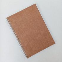 Caderno ¼ Espiral 80 Folhas Coloridas Scrapbook Capa Kraft Customizável 15 x 21 cm - Art&Art