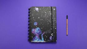Caderno grande by gocase poeira das estrelas caderno inteligente