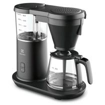 Cafeteira Elétrica Electrolux Expert com Tecnologia PerfectSense CMP70 127V Preta