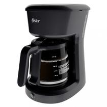 Cafeteira Oster Com Jarra de Vidro BVSTDCS12B 900W