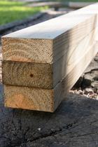 Caibro de madeira - Medidas 9 cm x 4,5 cm x 2,90 m - PenseMadeiras - Pense madeiras