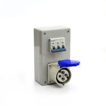 Caixa C/ Tomada E Disjuntor 3p+t 16a 220/240V Strahl CD-4049 Caixa C/ Tomada E Disjuntor 3p+t 16a 220/240V Strahl CD-4049