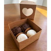 Caixa Coração para brigadeiro, doces lembrancinha, Kraft , com visor 8x8x4,5cm Caixa Coração para brigadeiro, doces lembrancinha, Kraft , com visor 8x8x4,5cm