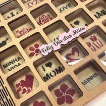 Caixa de MDF com 25 Repartições para Chocolates - Feliz Dia das Mães Caixa de MDF com 25 Repartições para Chocolates - Feliz Dia das Mães