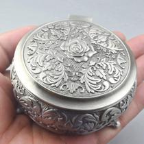 Caixa de música ROSIKING Round Emboss Alloy Metal Anastasia Caixa de música ROSIKING Round Emboss Alloy Metal Anastasia